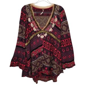 Free People SZ M World Traveler Boho Embellished Knit Tunic Top Sweater Burgundy